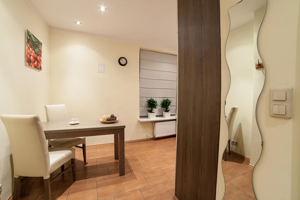 Place 4 You Apartments Krasków Δωμάτιο φωτογραφία