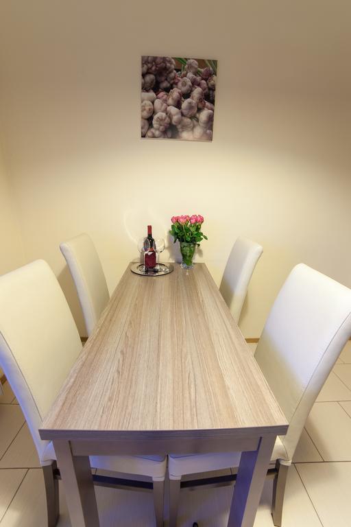 Place 4 You Apartments Krasków Δωμάτιο φωτογραφία