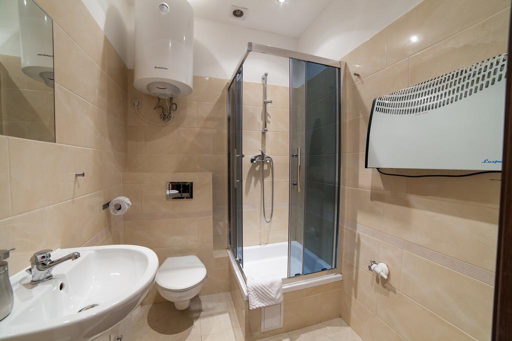 Place 4 You Apartments Krasków Δωμάτιο φωτογραφία