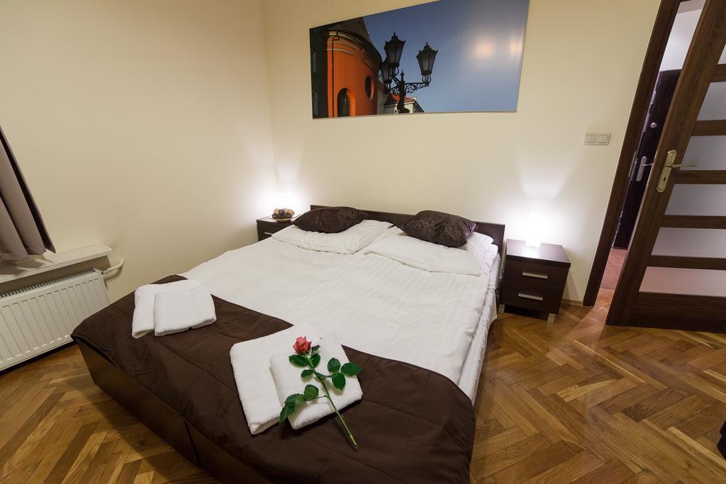Place 4 You Apartments Krasków Δωμάτιο φωτογραφία