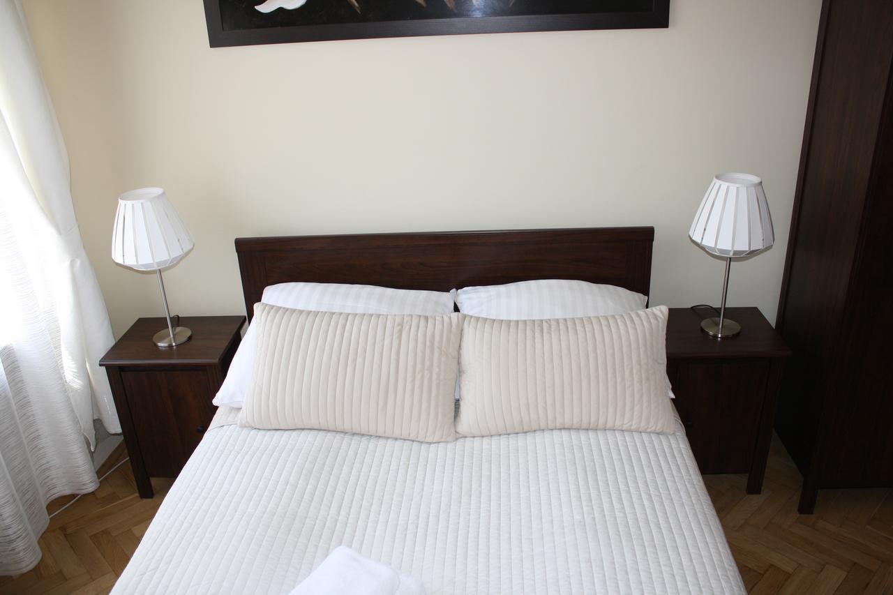 Place 4 You Apartments Krasków Εξωτερικό φωτογραφία