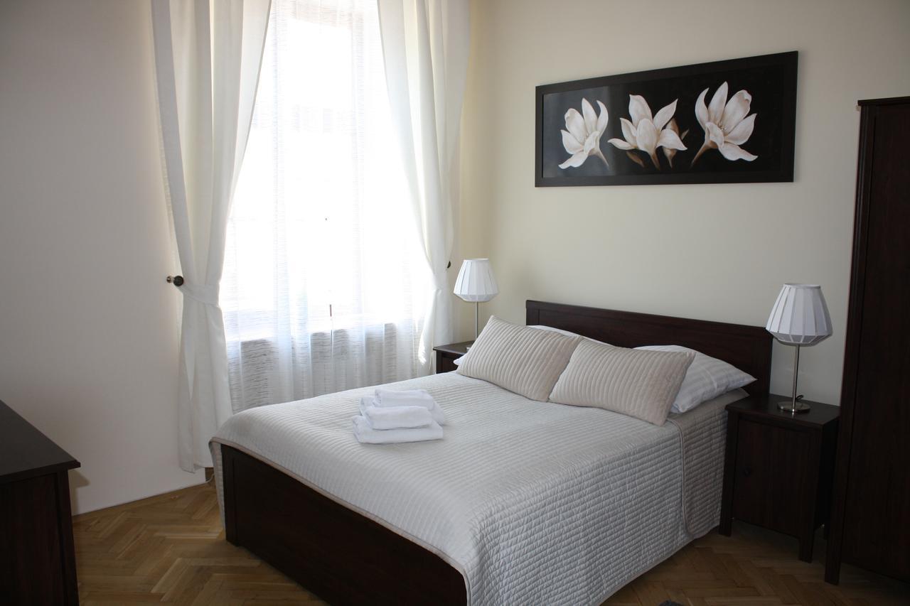 Place 4 You Apartments Krasków Εξωτερικό φωτογραφία