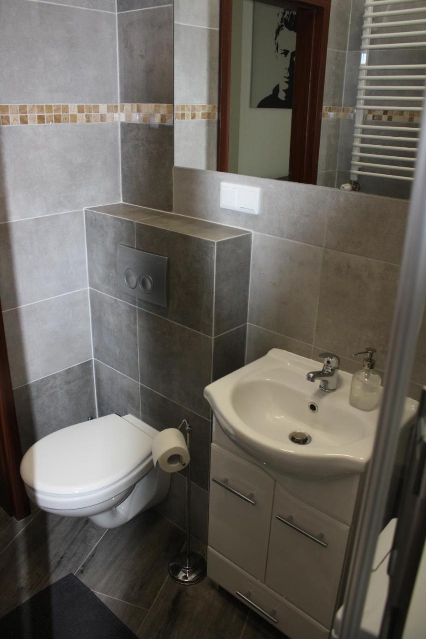 Place 4 You Apartments Krasków Εξωτερικό φωτογραφία